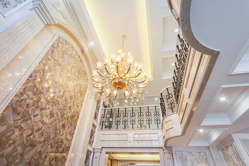 吊燈.jpg 吊燈.jpg