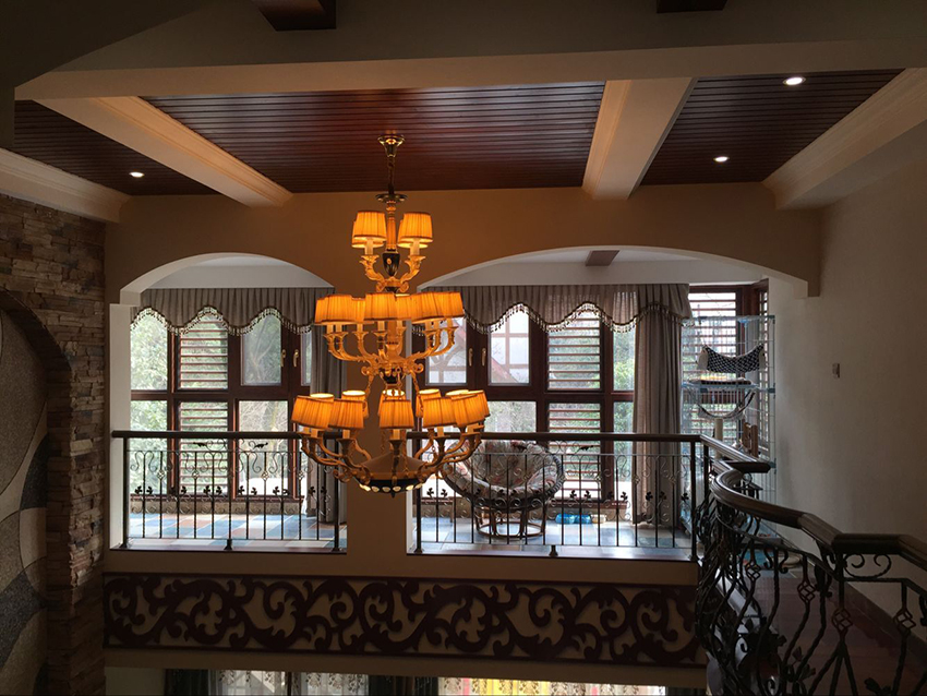 二樓陽臺.jpg 二樓陽臺.jpg