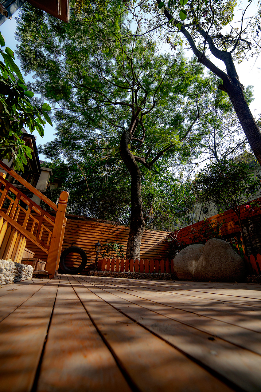 一層露臺(tái).jpg 一層露臺(tái).jpg