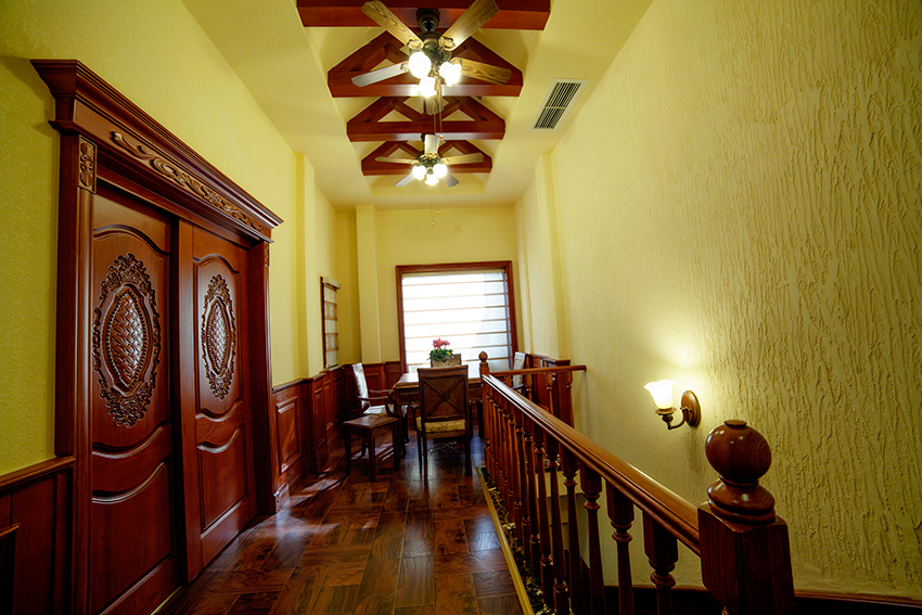 三層過道.jpg 三層過道.jpg