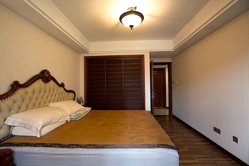 主臥.jpg 主臥.jpg