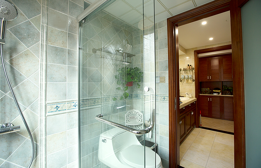 衛生間.jpg 衛生間.jpg