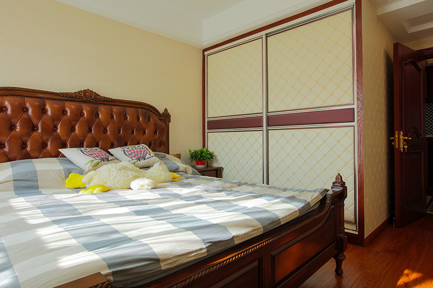 臥室1.jpg 臥室1.jpg