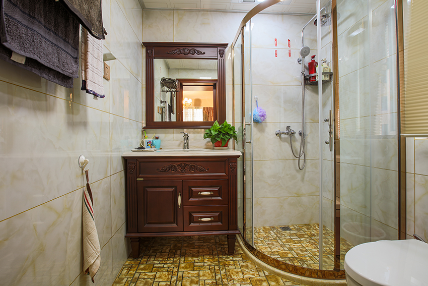 衛生間.jpg 衛生間.jpg