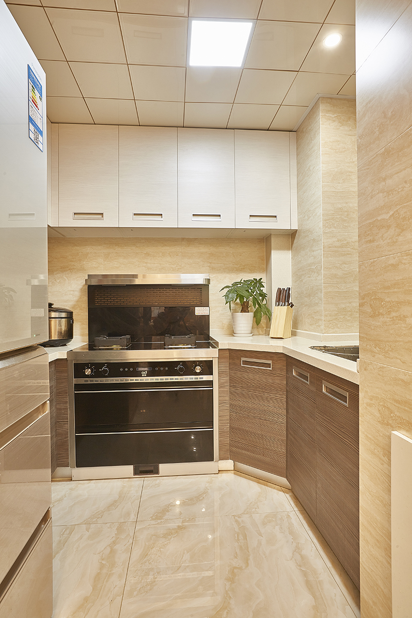 TC7B3747.jpg TC7B3747.jpg