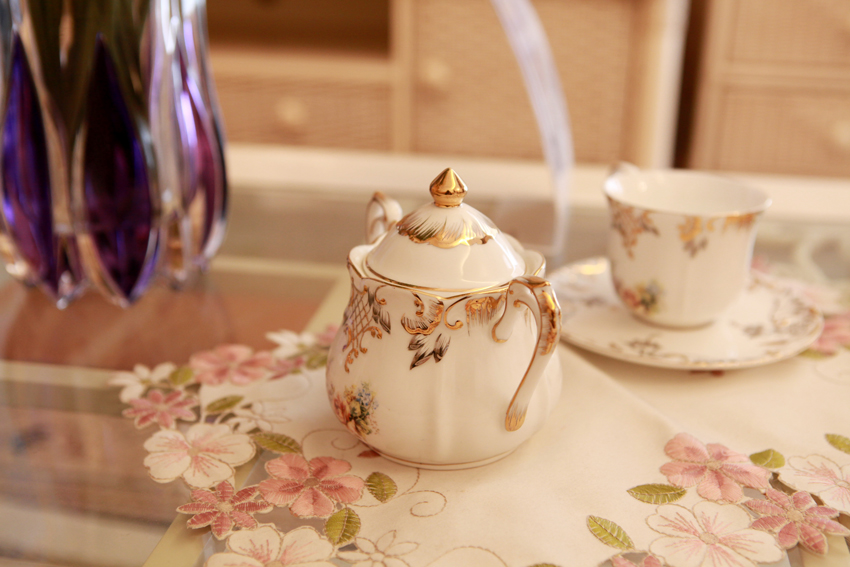 茶杯.jpg 茶杯.jpg