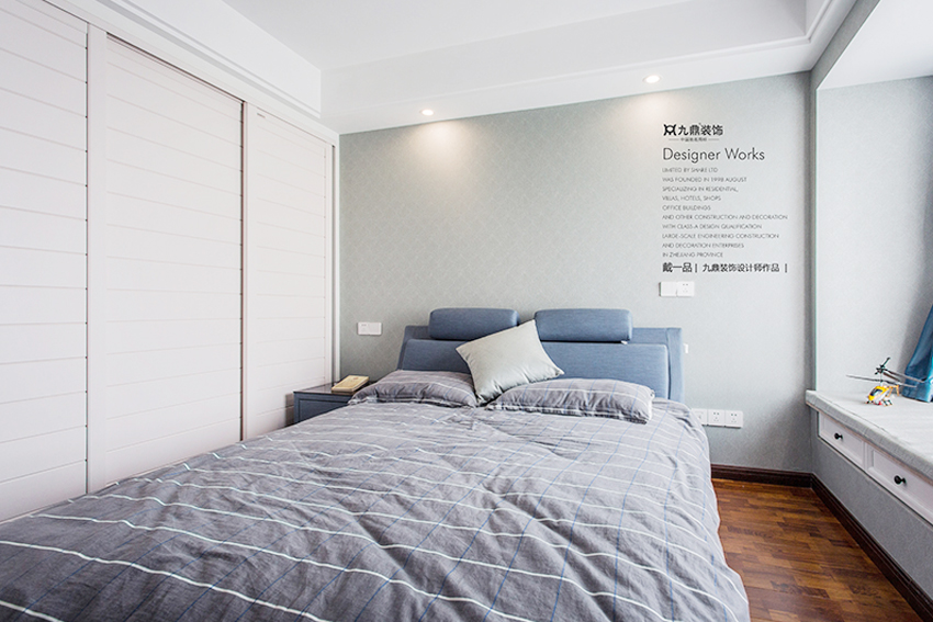 臥室.jpg 臥室.jpg