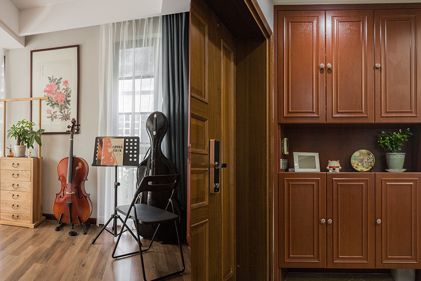 大提琴+飾品.jpg 大提琴+飾品.jpg