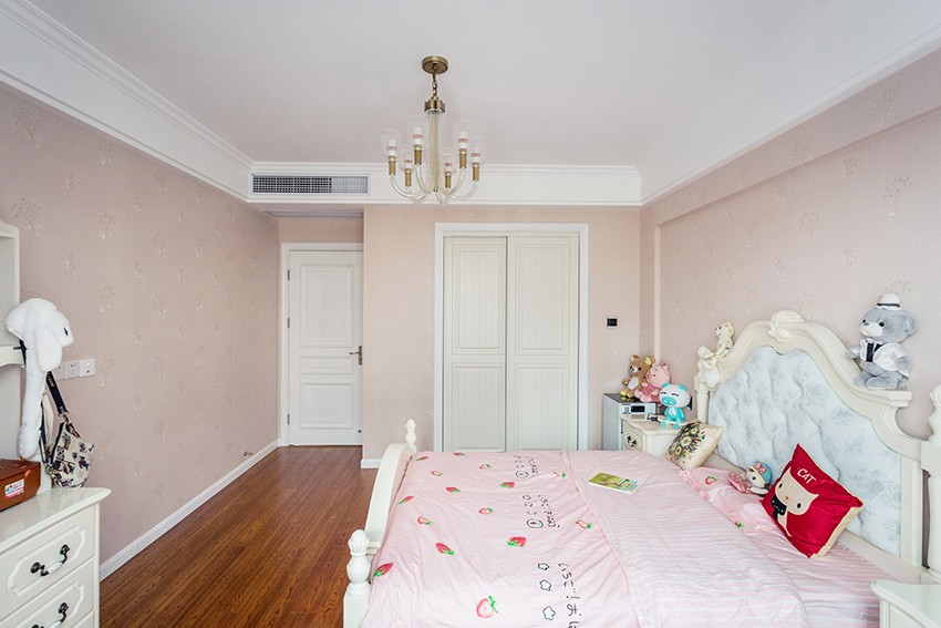 女兒房裝修實景圖.jpg 女兒房裝修實景圖.jpg