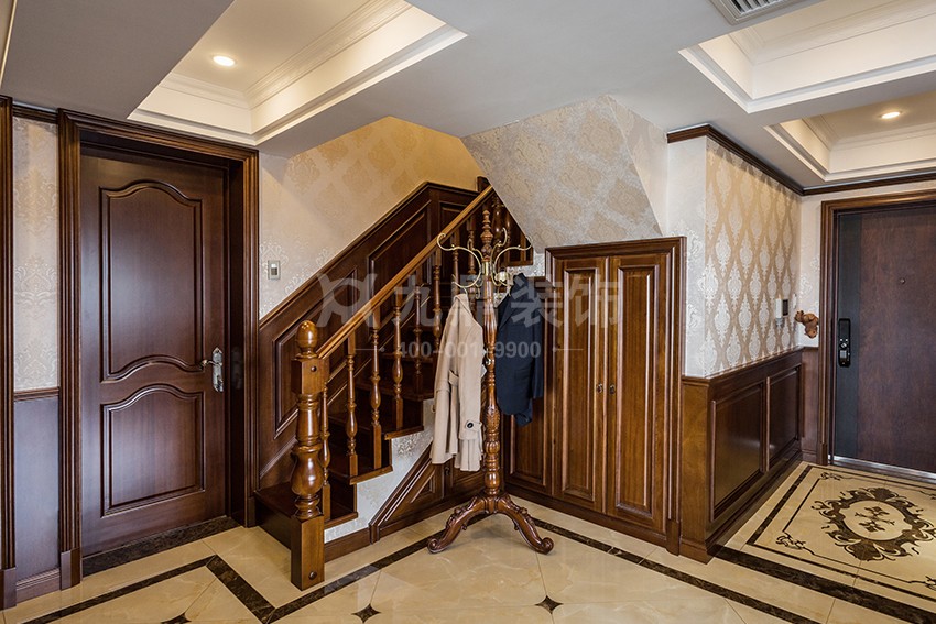 樓梯.jpg 樓梯.jpg