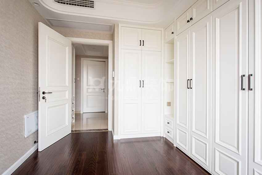 衣帽間.jpg 衣帽間.jpg