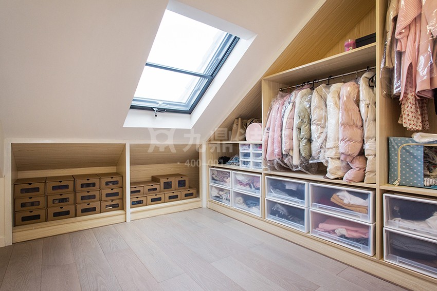 衣帽間裝修圖.jpg 衣帽間裝修圖.jpg