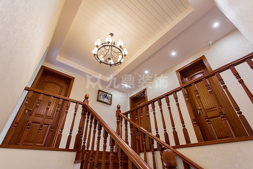 別墅樓梯裝修效果圖.jpg 別墅樓梯裝修效果圖.jpg