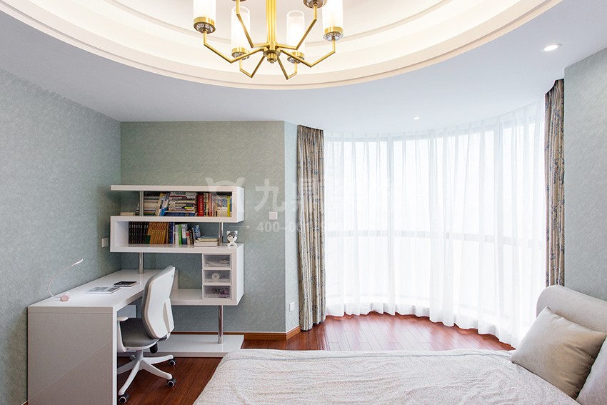 臥室裝修效果圖.jpg