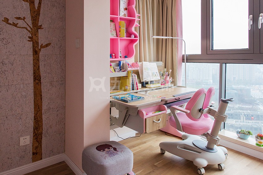 女兒房裝修效果圖.jpg