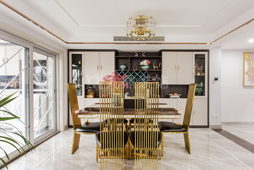 餐廳2.jpg 餐廳2.jpg