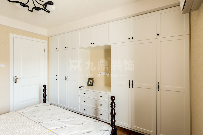 臥室裝修效果圖.jpg 臥室裝修效果圖.jpg