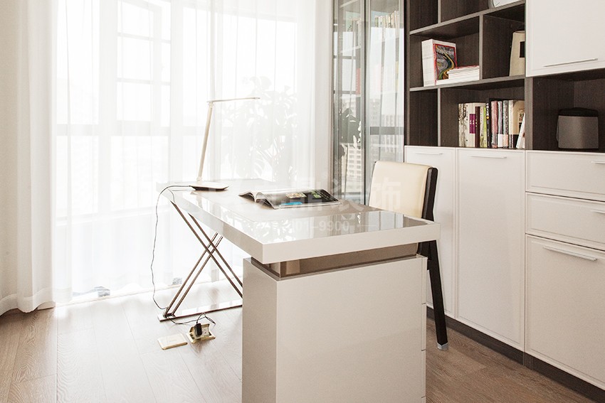 書(shū)房裝修實(shí)景圖 書(shū)房裝修實(shí)景圖