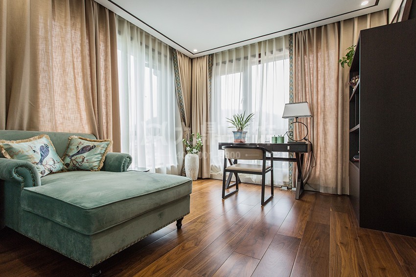 主臥裝修實(shí)景圖 主臥裝修實(shí)景圖