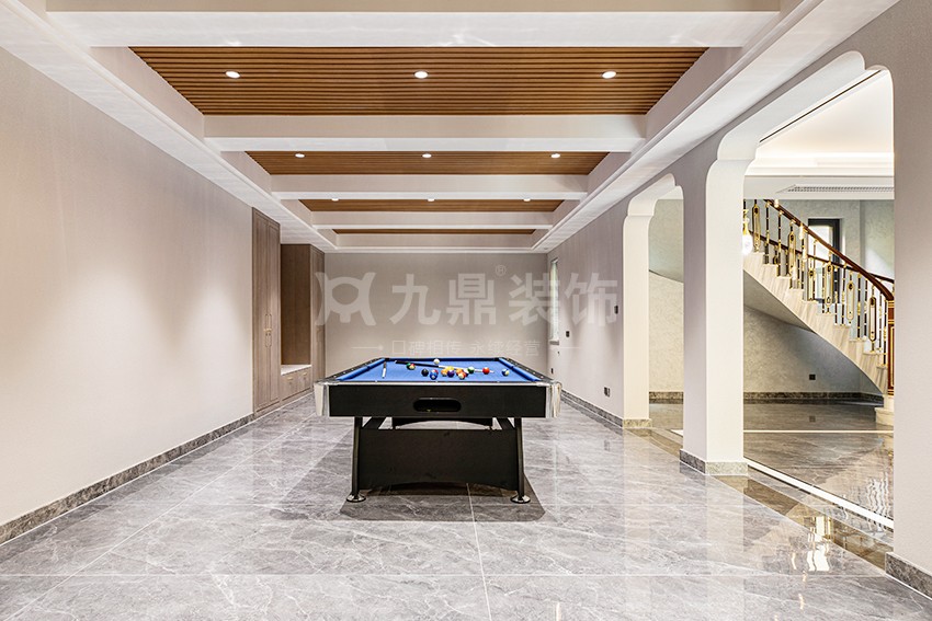 臺(tái)球室 臺(tái)球室