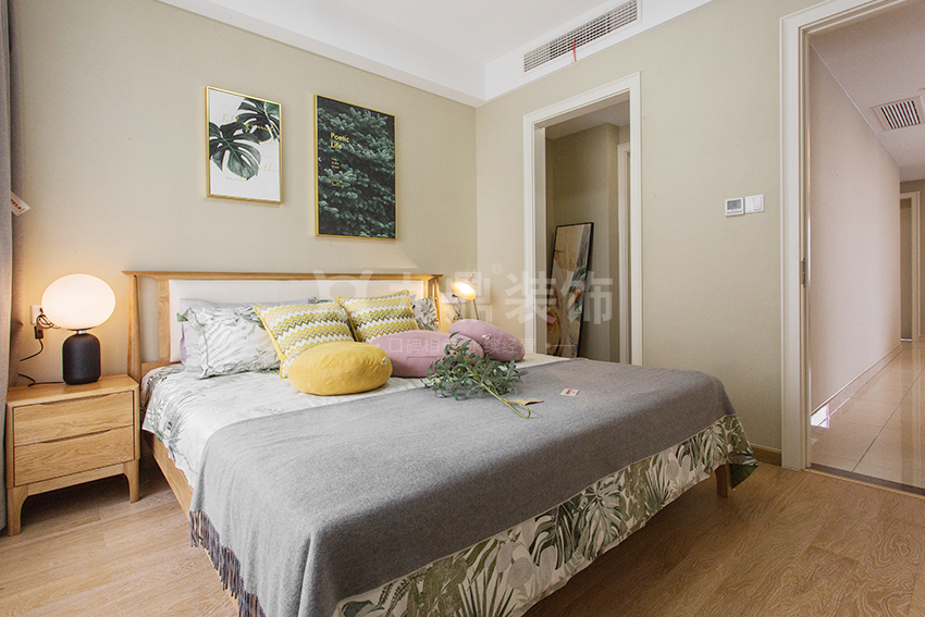 臥室2.jpg 臥室2.jpg